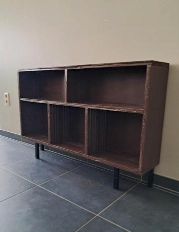 Bankirai kast . beschikbaar voor biedingen