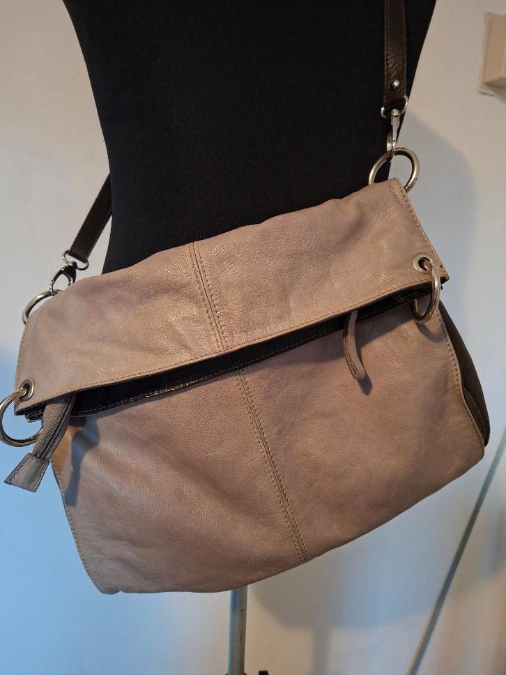 VERA PELLE beige leren schoudertas - Italiaans leer, Handtassen en Accessoires, Tassen | Schoudertassen, Zo goed als nieuw, Overige merken