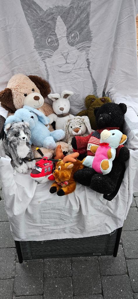 Groot lot knuffels /knuffelberen, klein en groot 30-tal, Kinderen en Baby's, Speelgoed | Knuffels en Pluche, Zo goed als nieuw