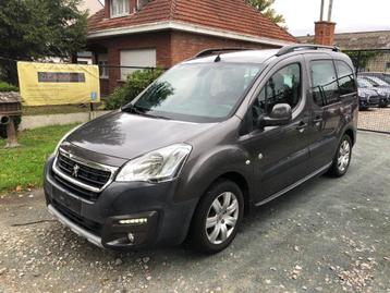 Peugeot Partner 1600 hdi 2015 met 216000 km beschikbaar voor biedingen