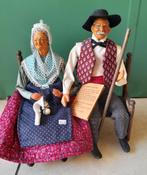 Santons provençaux : couple sur un canapé et un porte-eau., Collections, Enlèvement, Utilisé, Humain