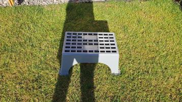 Opstapje voor bij voorbeeld caravan. beschikbaar voor biedingen