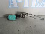 PORTIERSTANGEN LINKS VOOR Hyundai Coupe (9573027010), Auto-onderdelen, Gebruikt, Hyundai