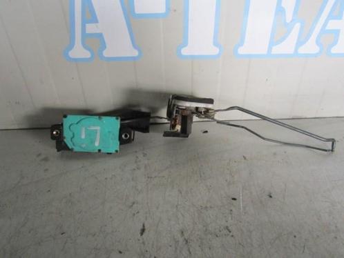PORTIERSTANGEN LINKS VOOR Hyundai Coupe (9573027010), Auto-onderdelen, Overige Auto-onderdelen, Hyundai, Gebruikt