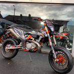 TOPINVESTERING! 2-takt!! KTM EXC300 supermotard ALS NIEUW, Motoren, Motoren | KTM, Sportuitlaat, 300 cc, Particulier, 11 kW of minder