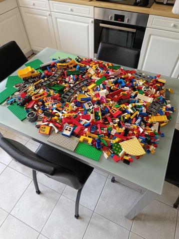 Groot lot allerhande echte losse lego in mooie staat beschikbaar voor biedingen