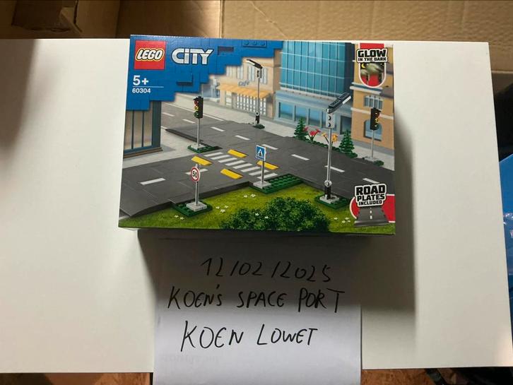Lego 60304 Wegenplaten, Kinderen en Baby's, Speelgoed | Duplo en Lego, Nieuw, Lego, Complete set, Ophalen of Verzenden