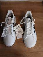 Adidas grand court 2.0k maat 37 1/3 - nieuw, Ophalen, Nieuw, Schoenen