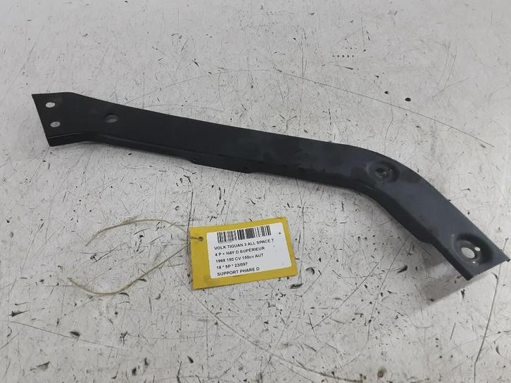 SUPPORT PHARE DROIT Tiguan Allspace (BW2) (5NA805932A), Autos : Pièces & Accessoires, Éclairage, Volkswagen, Utilisé