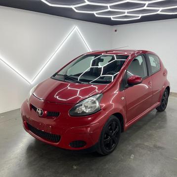 Toyota Aygo| 2011 | 126.015KM | GEKEURD + GARANTIE beschikbaar voor biedingen