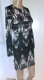 Korte jurk met speciale print en open rug H&M XS of 34, Kleding | Dames, Verzenden, Zwart, Nieuw, Maat 34 (XS) of kleiner