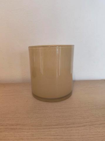 Bloempot - glas beschikbaar voor biedingen