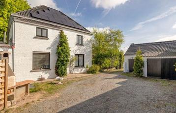 Bâtiment ouvert prêt à emménager avec 6 chambres, 6 pièces, Bornem, 500 à 1000 m², 242 m²