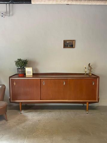 Vintage/retro dressoir - mid-century stijl, Huis en Inrichting, Kasten | Dressoirs, Ophalen, 150 tot 200 cm, Vintage, Zo goed als nieuw