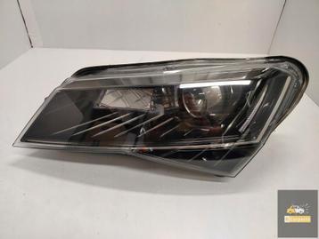 Skoda Superb III Xenon Torsion Linkerlamp Ideaal beschikbaar voor biedingen