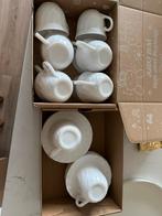 Vintage Wit Porseleinen Koffie/thee set voor 12, Ophalen