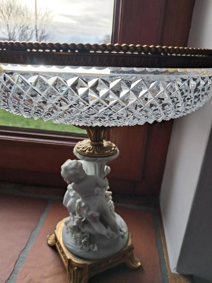 Vintage coupe piédestal cristal bronze doré biscuit, Antiquités & Art, Antiquités | Verre & Cristal, Enlèvement