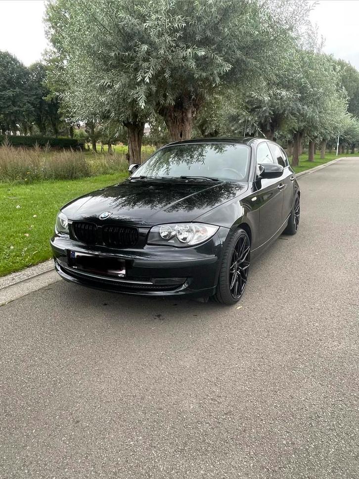 Bmw 116i, Auto's, BMW, Particulier, 1 Reeks, Benzine, 5 deurs, Handgeschakeld, Zwart, Achterwielaandrijving, Ophalen