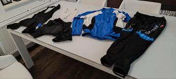 4 stuks wielerkleding maat large, in goede staat 