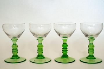 set van 4 vintage wijnglazen beschikbaar voor biedingen