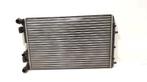 RADIATEUR Volkswagen Polo IV (9N1 / 2/3) (6Q0121253R), Utilisé, Volkswagen