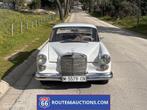 Mercedes-Benz 200D | 1968 | Route 66 Auctions, Auto's, Oldtimers, Zwart, Mercedes-Benz, Bedrijf, Handgeschakeld