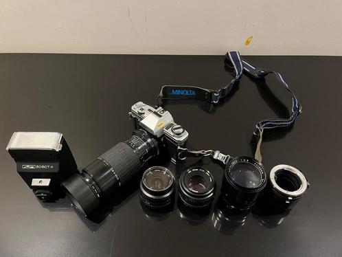 Minolta x300 met 4 objectieven, Audio, Tv en Foto, Fotocamera's Analoog, Zo goed als nieuw, Minolta, Ophalen of Verzenden