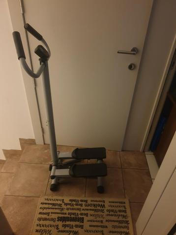 Te koop wegens verhuizing stepper + massage Vibrolegs !!  beschikbaar voor biedingen