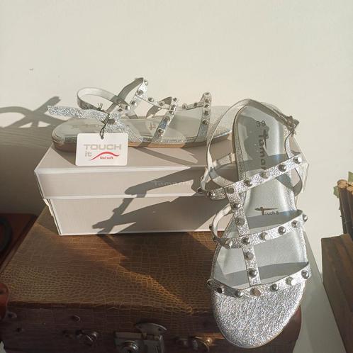 Sandales Tamaris argentées – Taille 39, Kleding | Dames, Schoenen, Nieuw, Ophalen