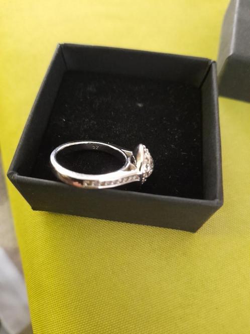 zilveren ring, Handtassen en Accessoires, Ringen, Gebruikt, Dame, Kleiner dan 17, Zilver, Zilver, Ophalen of Verzenden