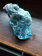 Pierre brute d'apatite Bleue naturelle - Irrégulière BELLE, Ophalen of Verzenden, Mineraal