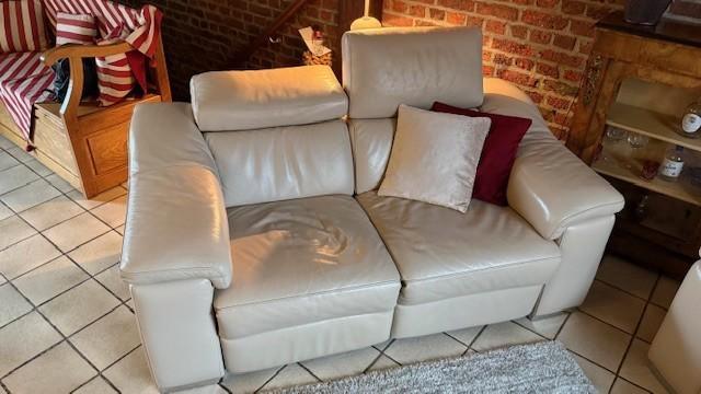 Salon 2 divans de 2 places dont 1 électrique - TB état, Huis en Inrichting, Zetels | Zetels, Gebruikt, Rechte bank, Tweepersoons