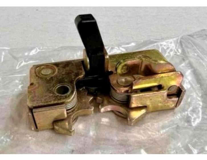 Ford New Holland tractor Deurslot deur-slot traktor Steyr, Auto diversen, Overige Auto diversen, Ophalen of Verzenden