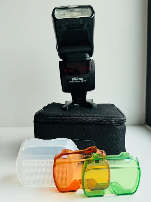 Nikon sb700, Audio, Tv en Foto, Foto | Flitsers, Gebruikt, Nikon, Ophalen