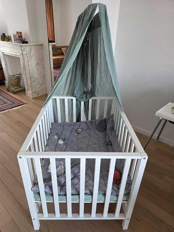 Babybox Inclusief met alles erop en eraan beschikbaar voor biedingen