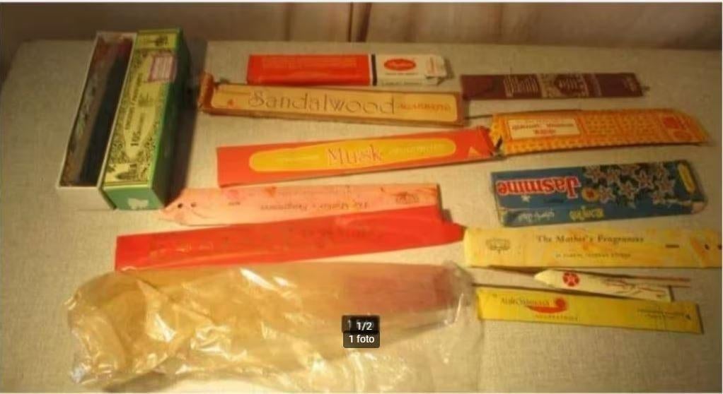 Belle fête avec toutes sortes de bâtonnets d'encens, Enlèvement ou Envoi, Comme neuf, Bougie