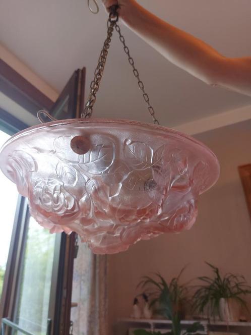 Roze glazen hanglamp, Huis en Inrichting, Lampen | Kroonluchters, Gebruikt, Glas, Ophalen