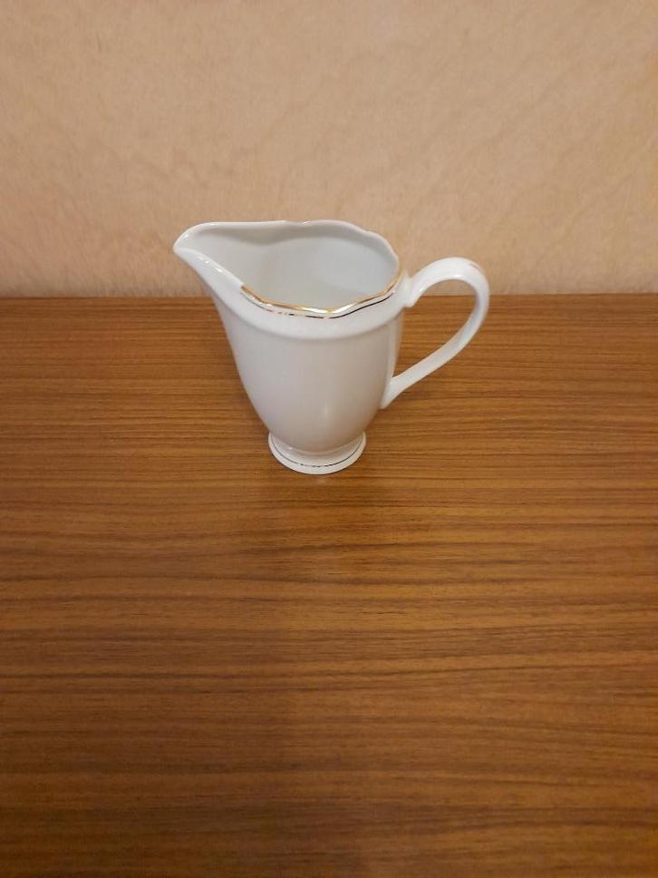 Pot à lait en porcelaine Ćmielów Made in Pologne, comme neuf, Antiek en Kunst, Antiek | Porselein, Ophalen