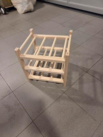 IKEA HUTTEN beschikbaar voor biedingen