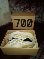 Yeezy 700 maat 43, Kleding | Heren, Schoenen, Ophalen, Wit, Nieuw, Sneakers