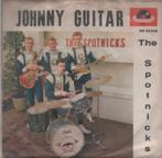 45t The Spotniks - Johnny Guitar - Dark Eyes (goede staat), Gebruikt, 7 inch, Single, Ophalen of Verzenden