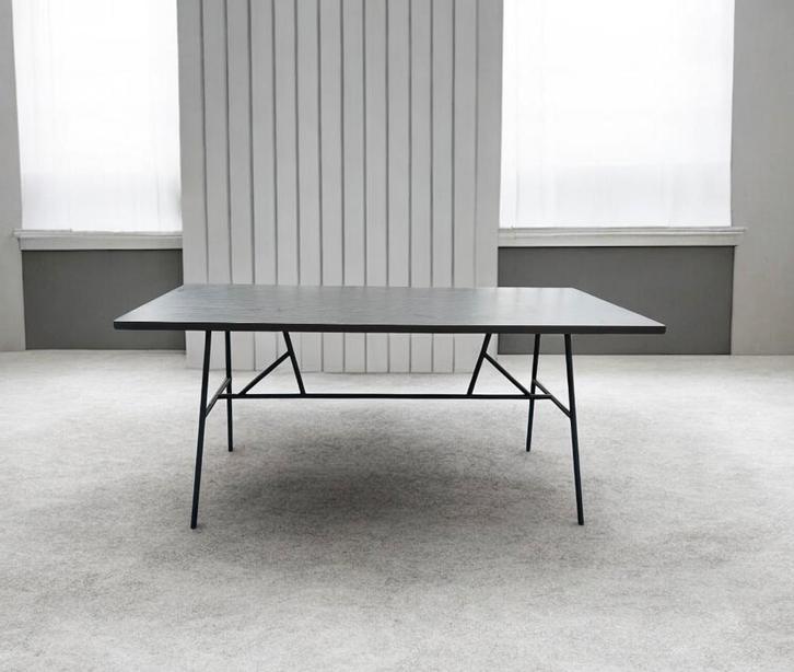 Zeer mooi en stevig bureau, Huis en Inrichting, Bureaus, Zo goed als nieuw, Bureau, Ophalen