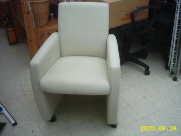 zeteltje  beschikbaar voor biedingen