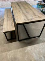 Table et banc, Enlèvement