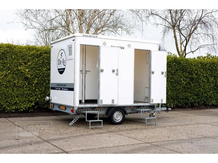 EasyWagon 2-1-1 toiletwagen gebruikt 9st op voorraad, Articles professionnels, Machines & Construction | Abris de chantier & Conteneurs