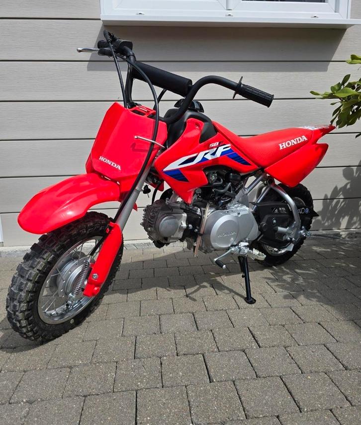 Honda CRF 50!! Nieuw, nooit gebruikt!! 2025, Motoren, Quads en Trikes, 11 kW of minder, 1 cilinder, Ophalen of Verzenden