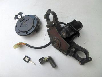 Kawasaki GPX600 slotenset contactslot tankdop slotset sloten beschikbaar voor biedingen