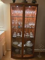 Tres bellen vitrine vintage disign en cersier, Huis en Inrichting, Ophalen of Verzenden, Zo goed als nieuw, Glas