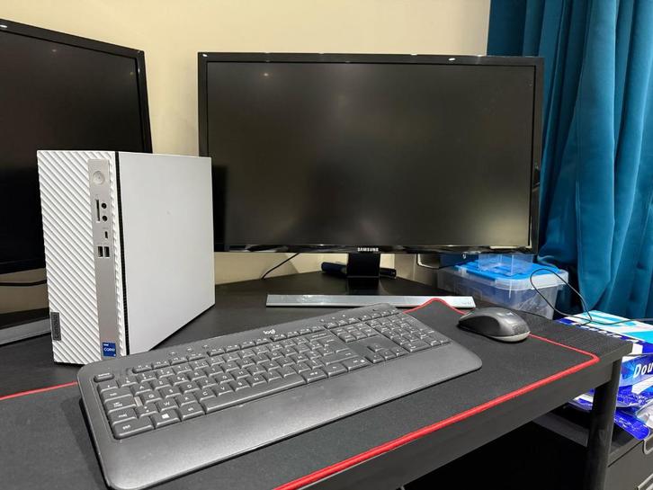 PC Lenovo IdeaCentre i5 8 GoRAM-scherm + toetsenbord + muis, Computers en Software, Desktop Pc's, Zo goed als nieuw, 2 tot 3 Ghz