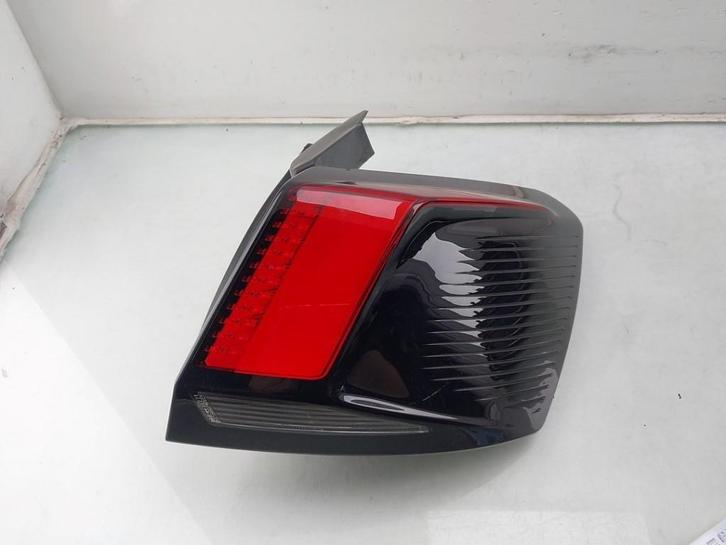 ACHTERLICHT RECHTS Peugeot 3008 II (M4 / MC / MJ / MR), Auto-onderdelen, Verlichting, Peugeot, Gebruikt